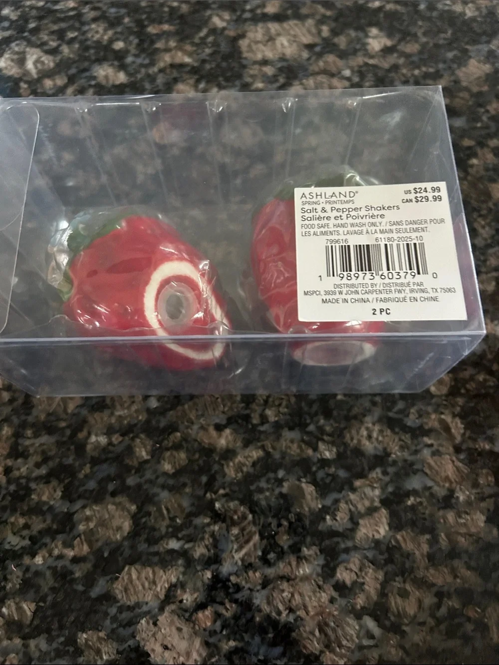 ASHLAND STRAWBERRY SALT & PEPPER SHAKER SET NWT